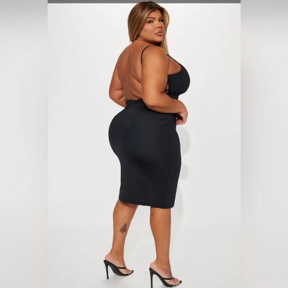 NWT🔥 Fashion Nova Backless Sculpting Dress Women's Size 2X - Picture 3 of 9